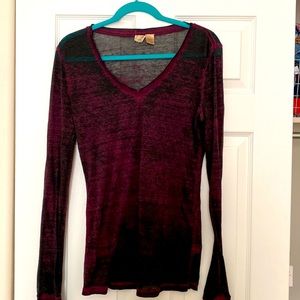 BKE L maroon & black long sleeved top